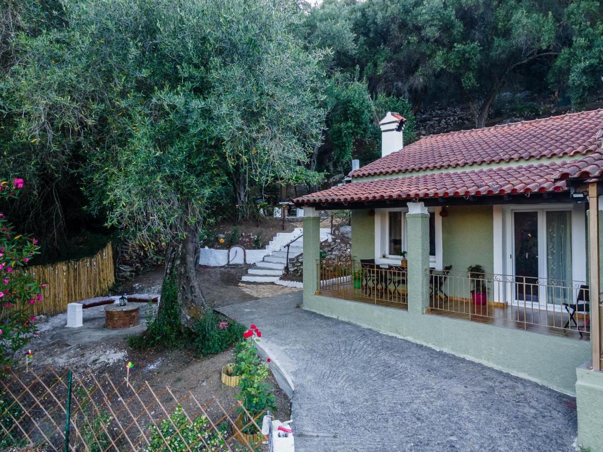 Manteshouse Villa *