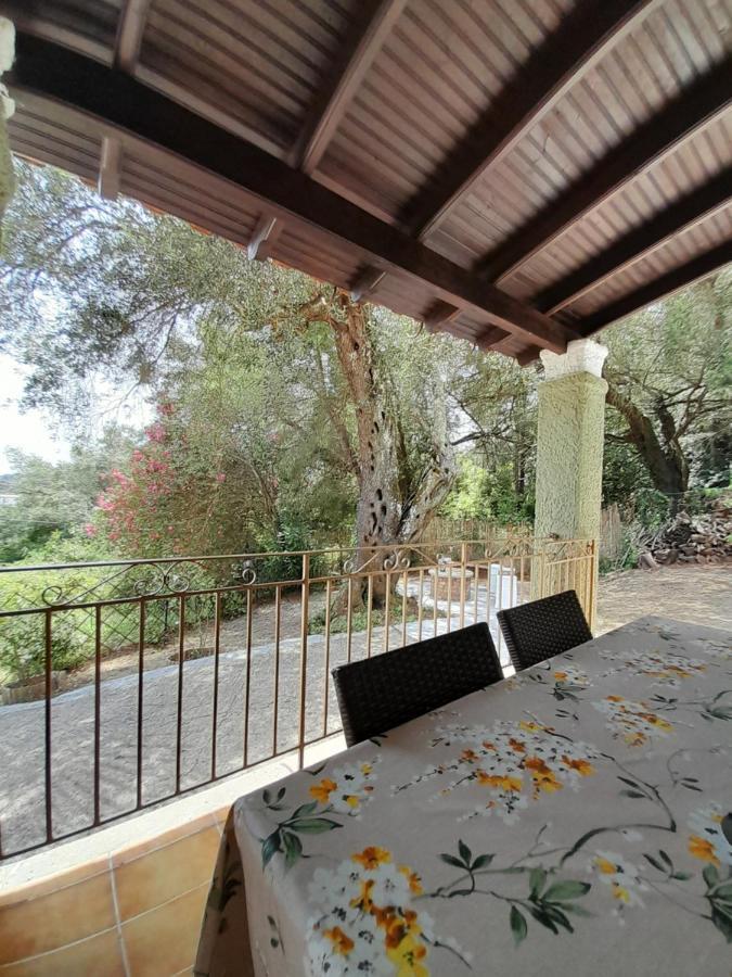 Manteshouse Villa